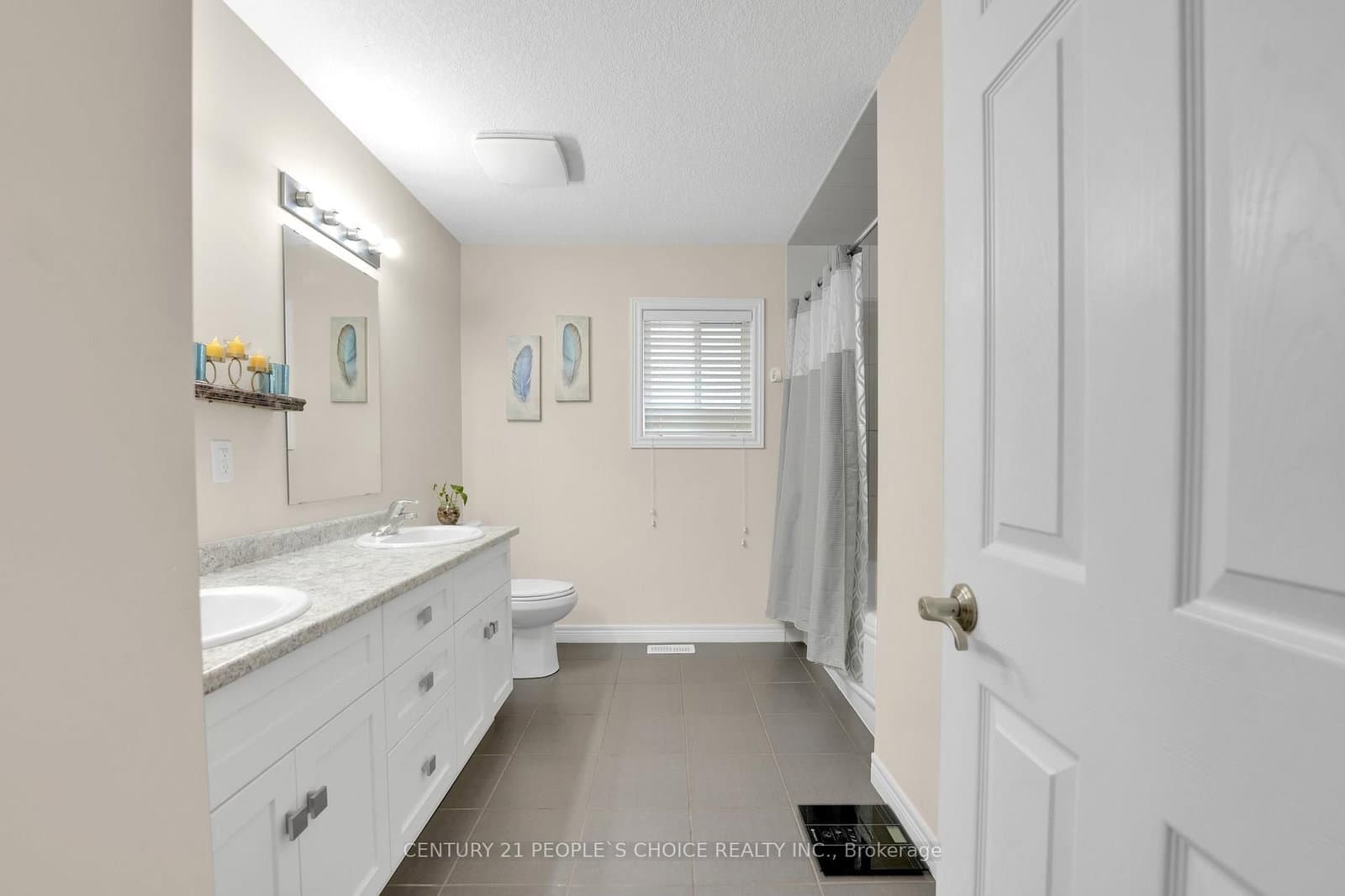 286 Macalister Boulevard thumbnail 32