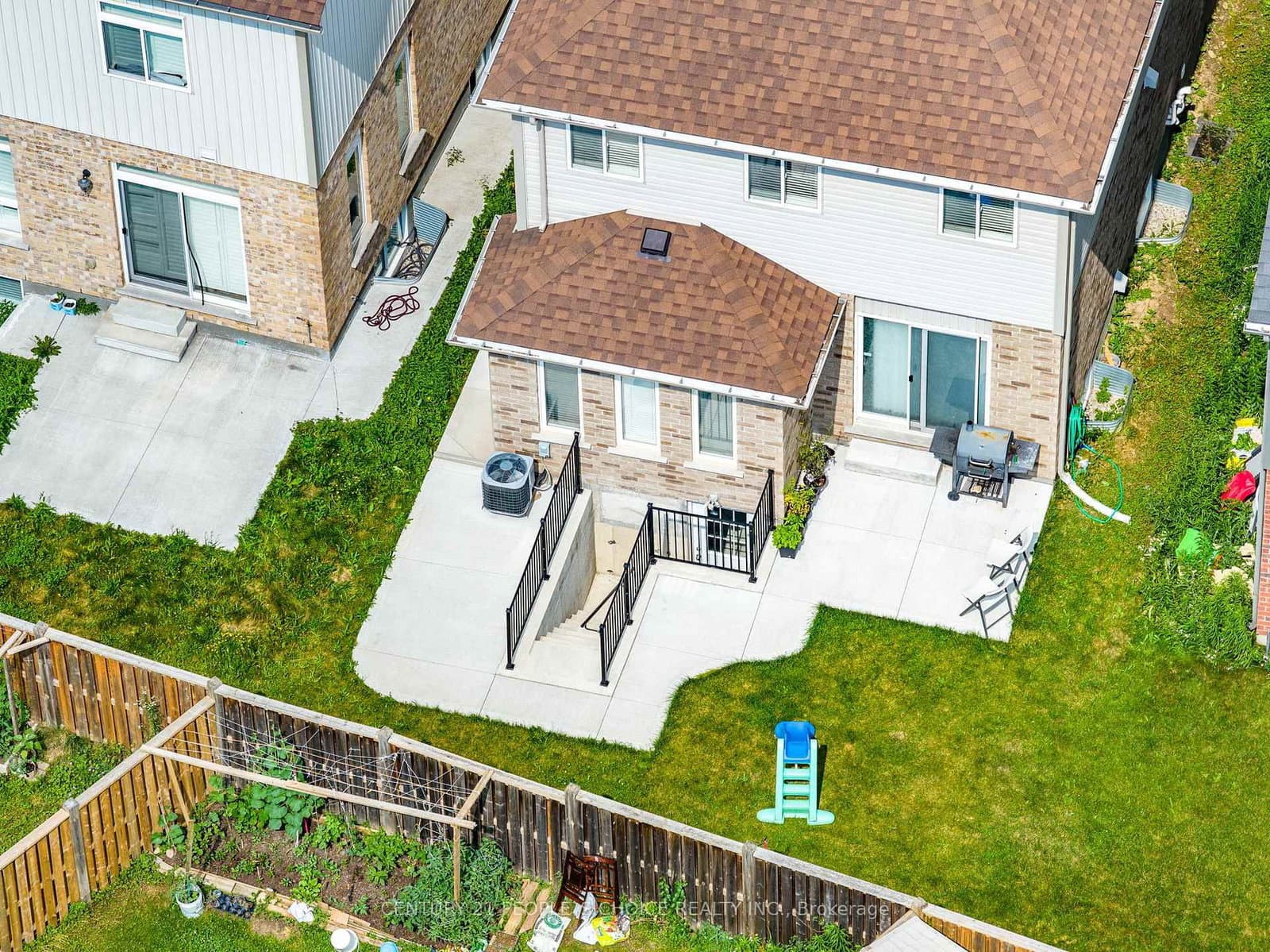 286 Macalister Boulevard thumbnail 43