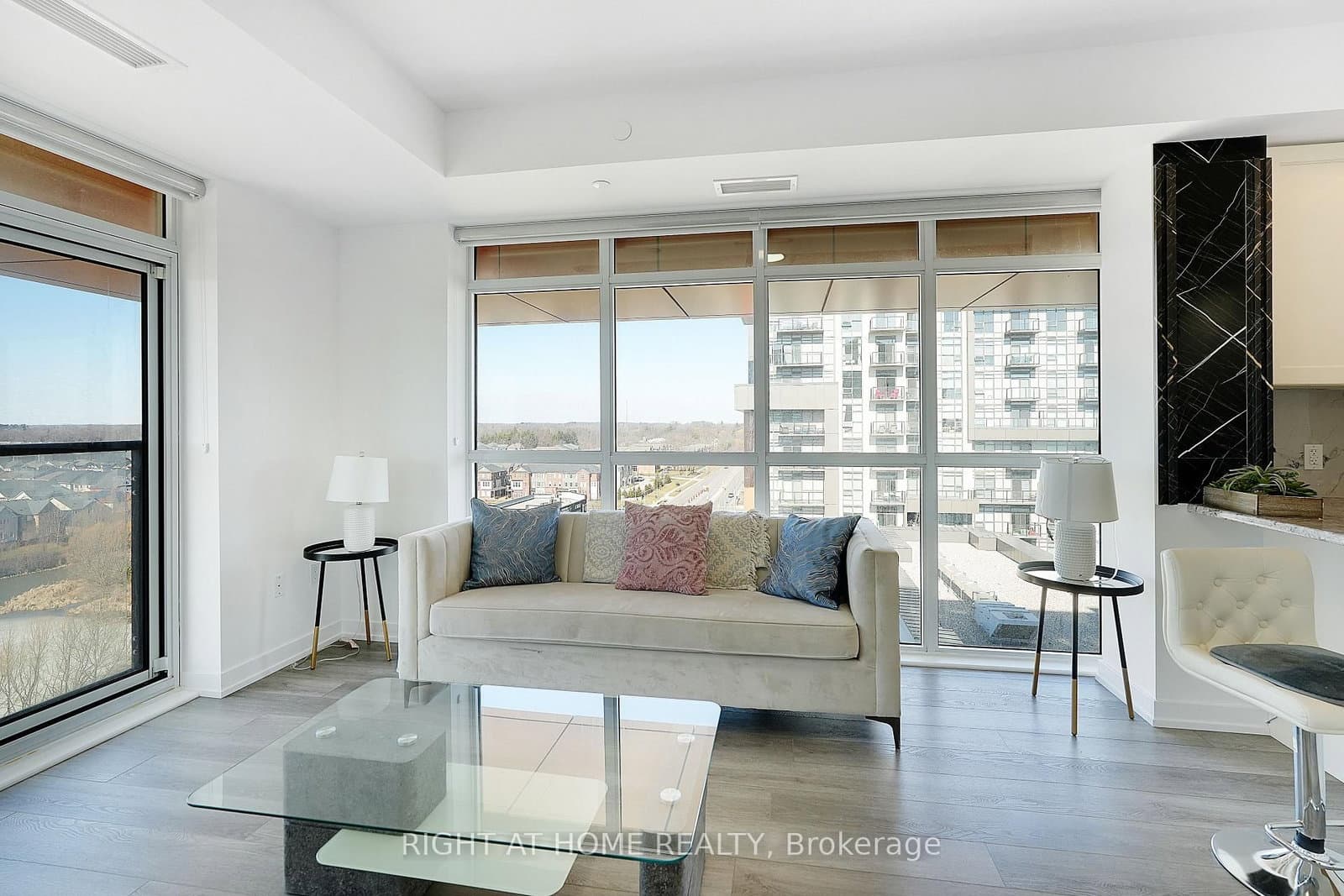 460 Dundas Street E, Unit 905 thumbnail 8