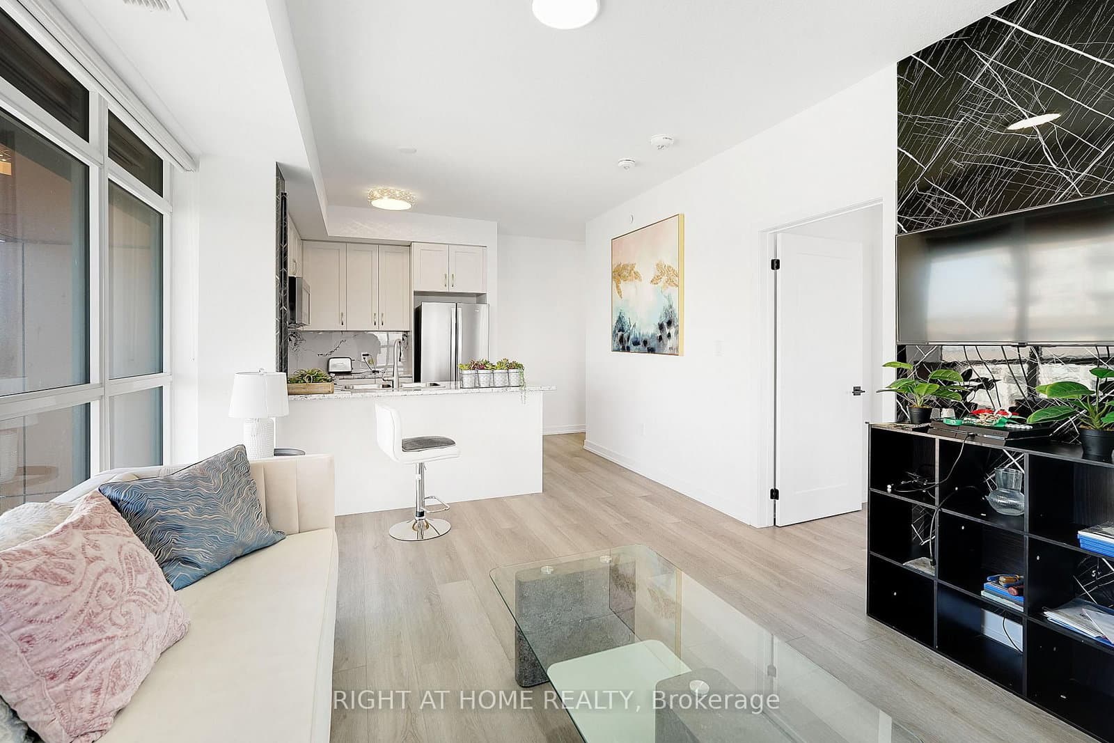 460 Dundas Street E, Unit 905 thumbnail 9