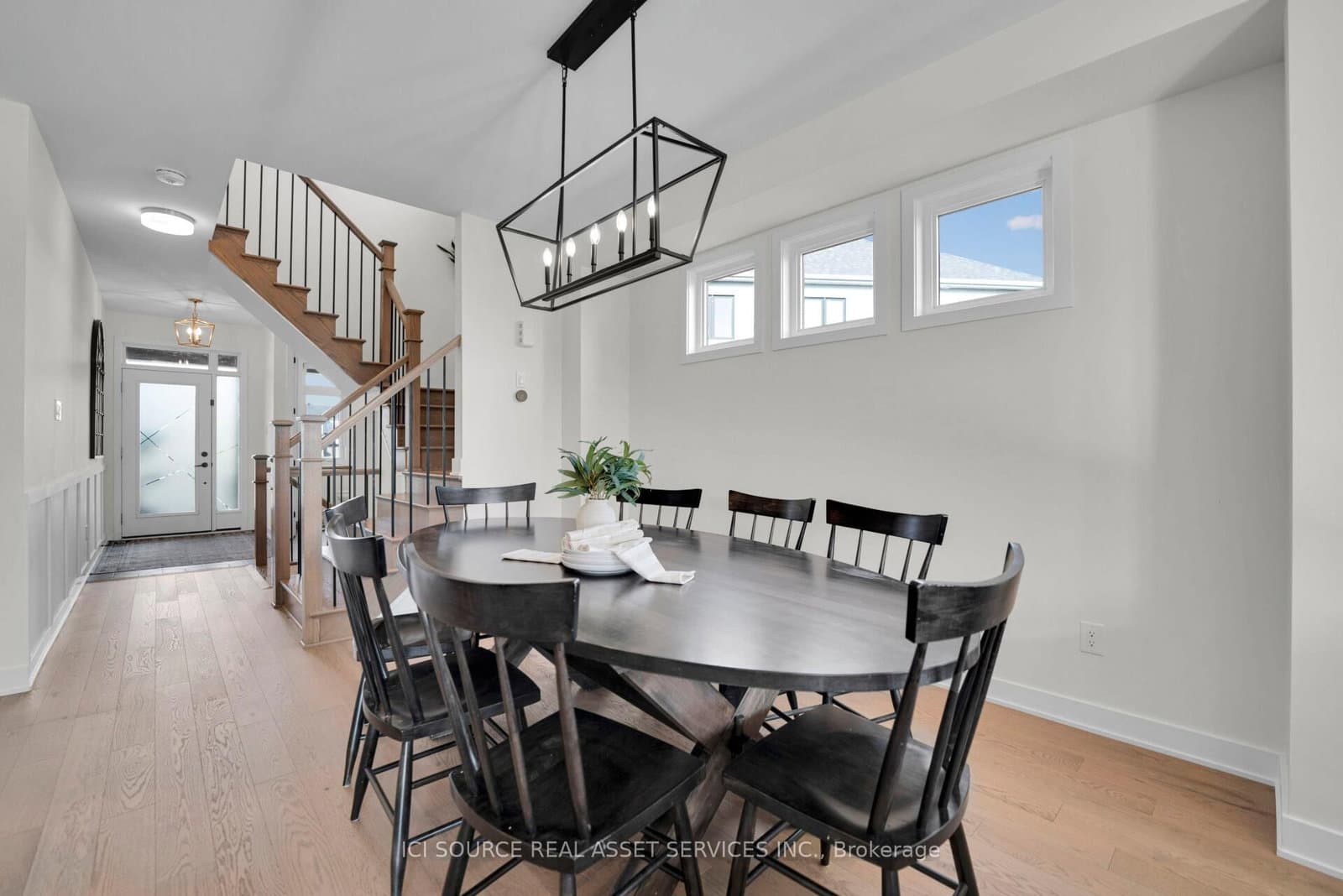 342 Finial Way thumbnail 12