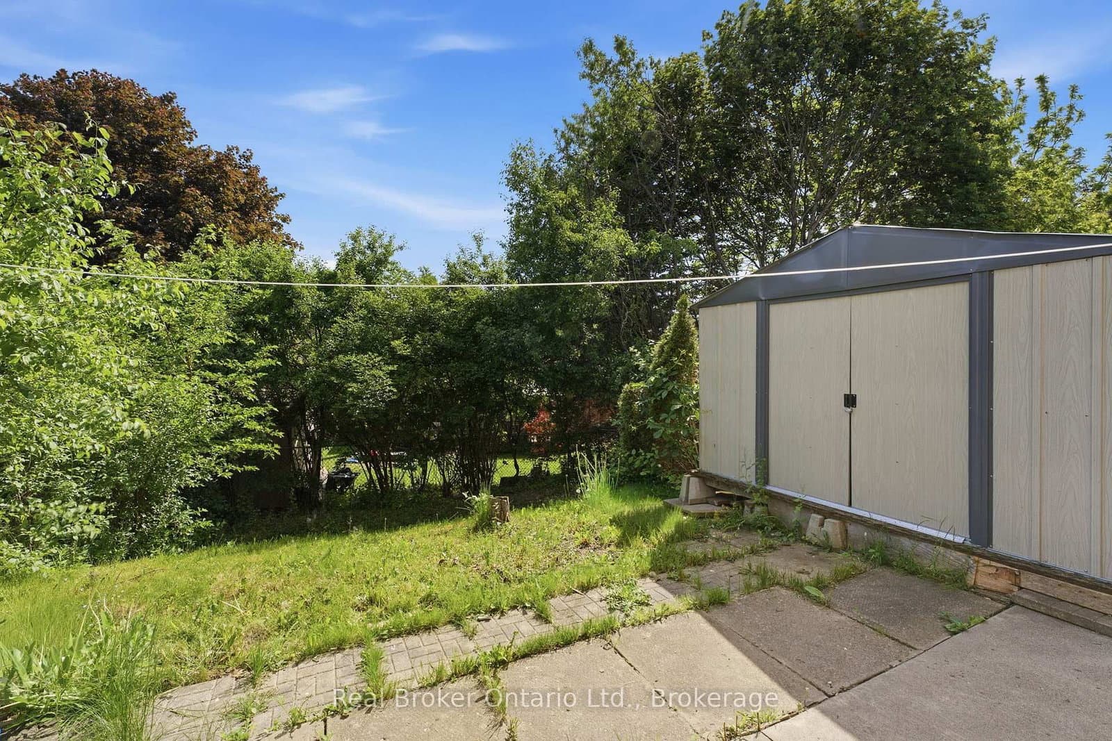 126 Dinison Crescent thumbnail 4
