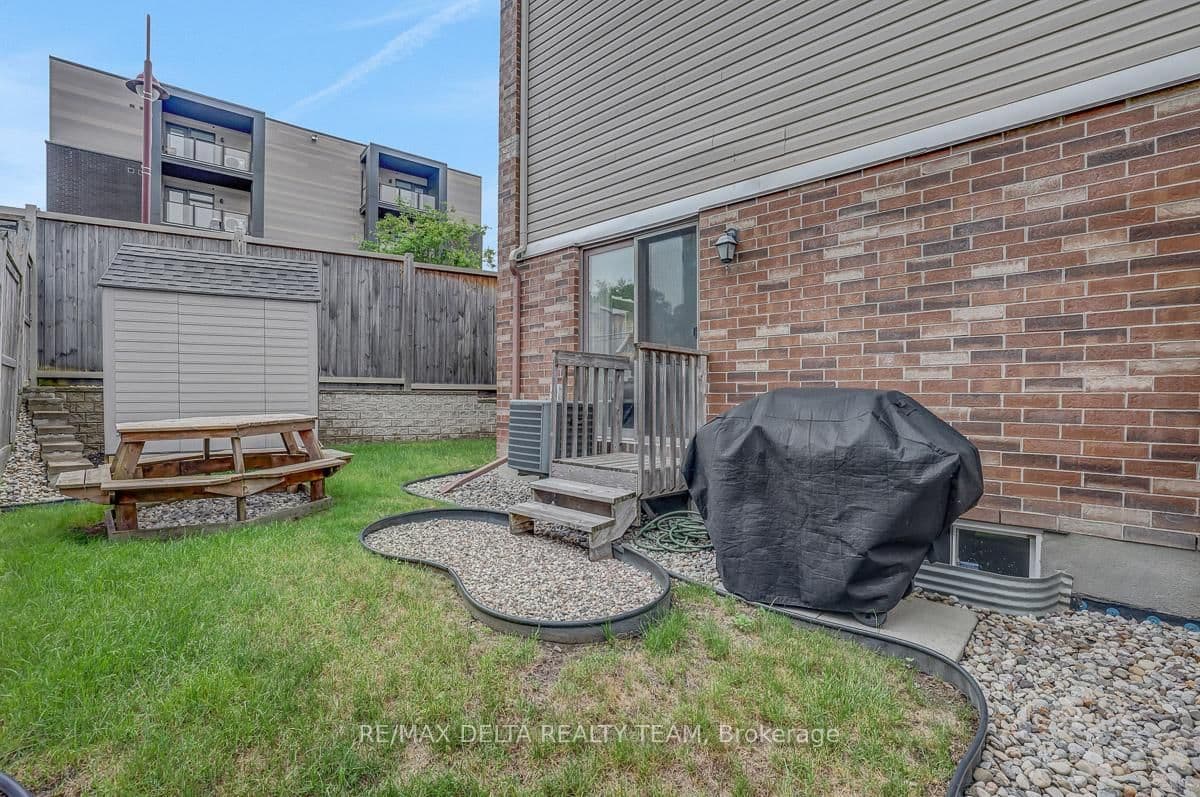 275 Eric Czapnik Way thumbnail 42