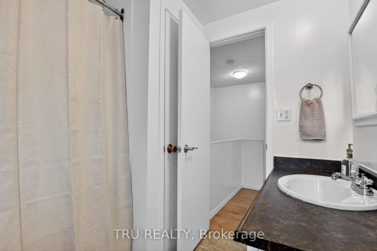 16-164 BARROW Crescent thumbnail 24