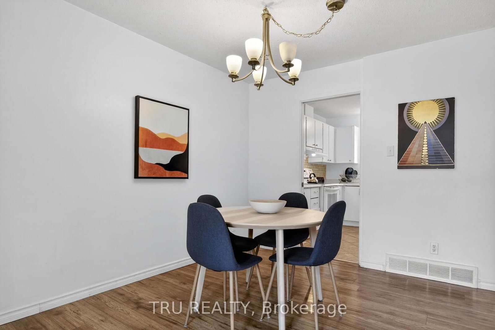 16-164 BARROW Crescent thumbnail 8