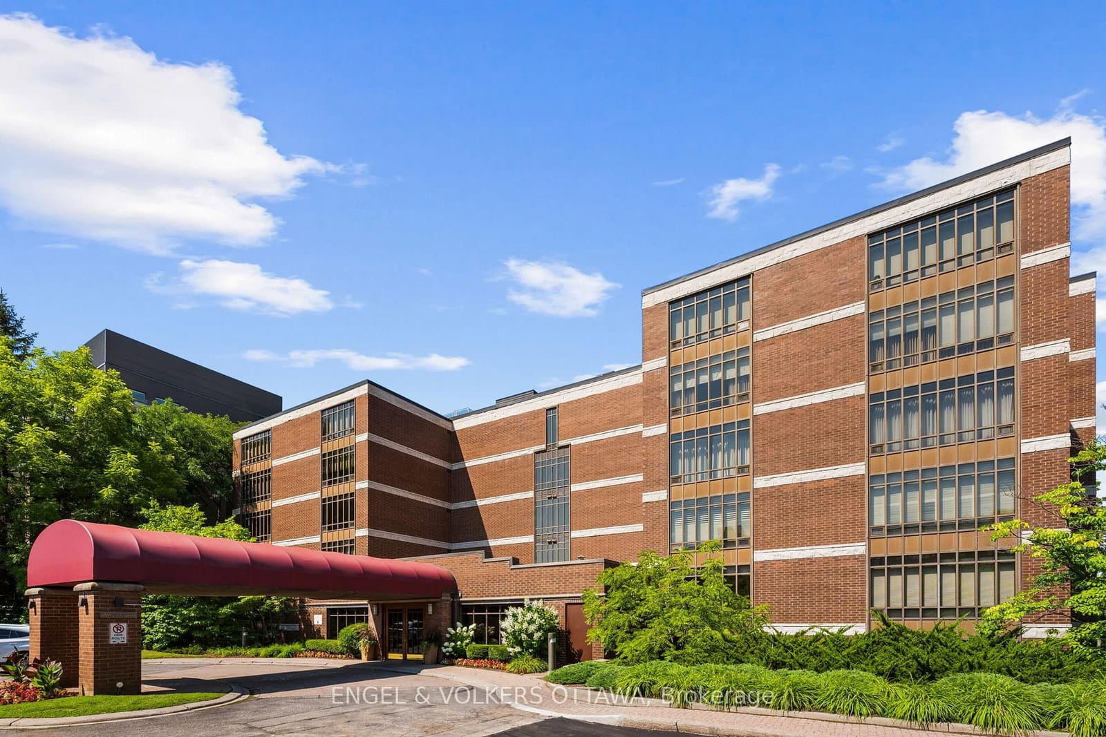 111 Echo Drive, Unit 406 thumbnail 3
