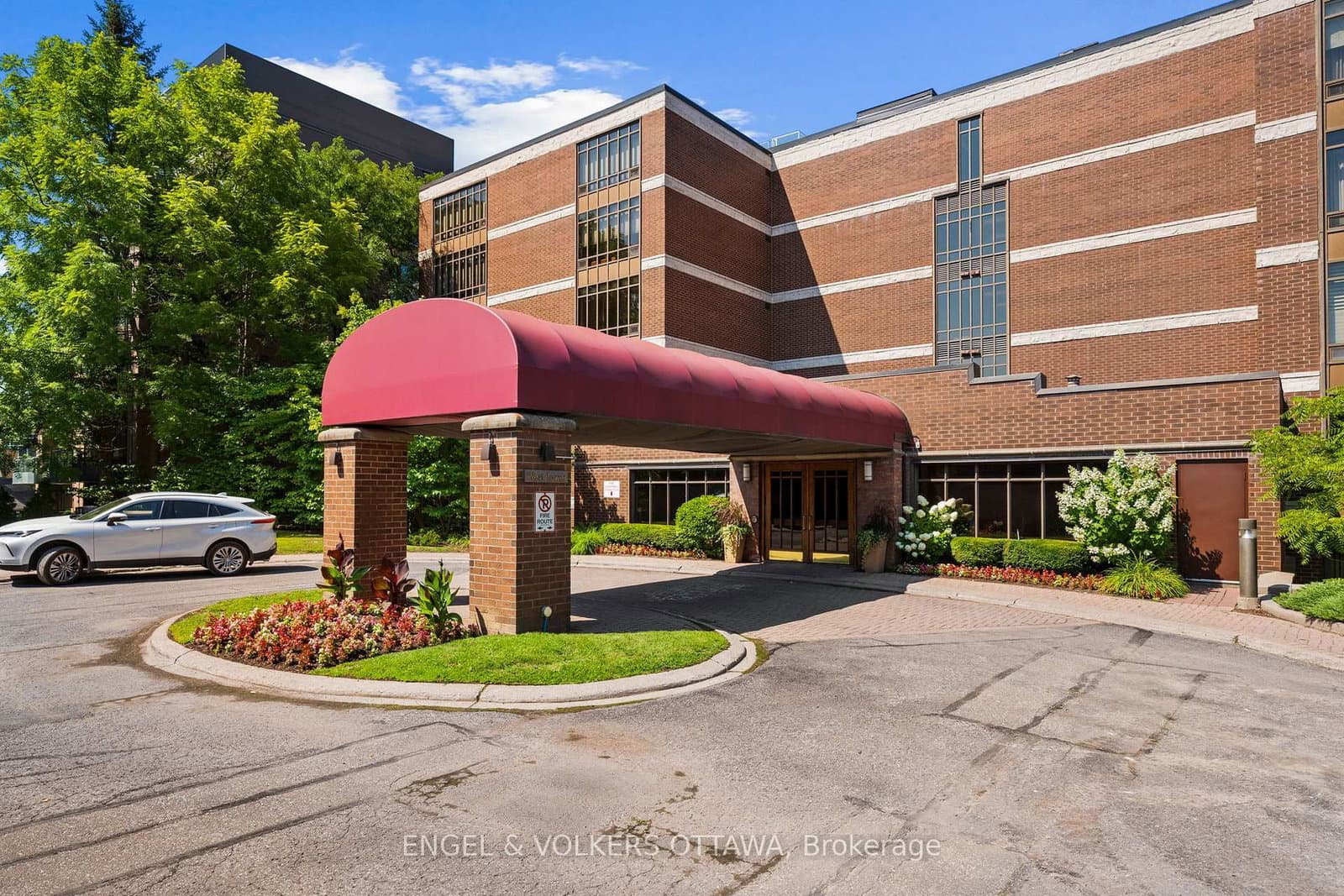 111 Echo Drive, Unit 406 thumbnail 4