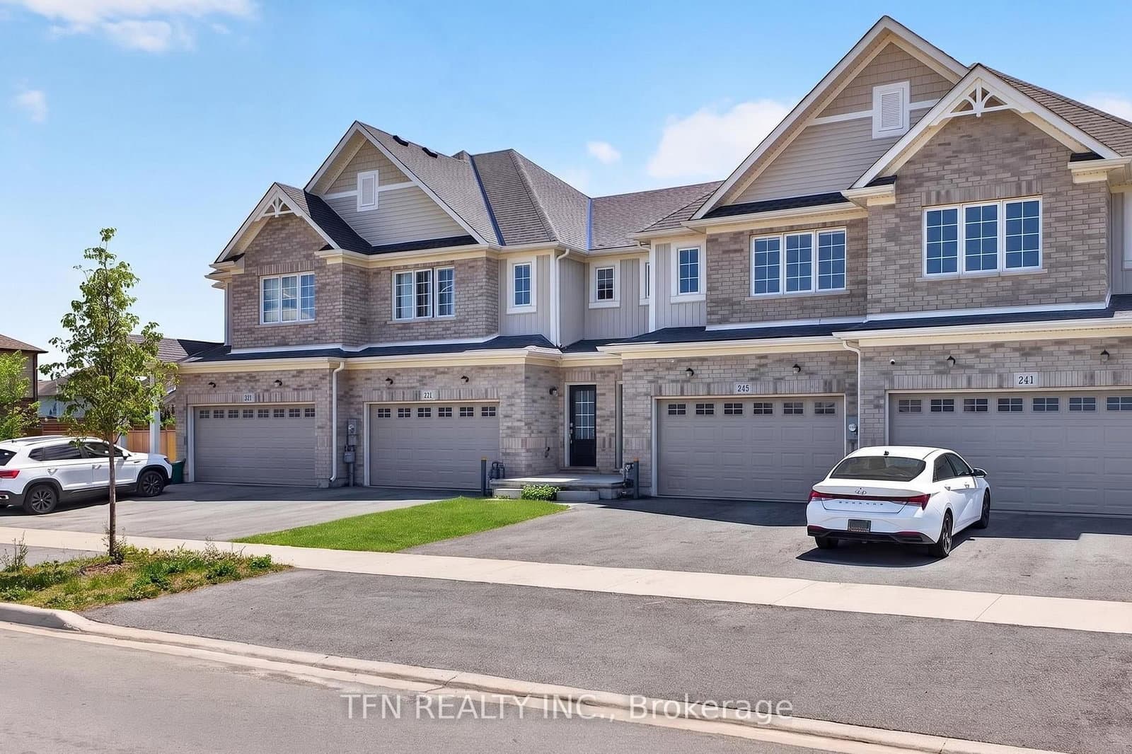 245 Bur Oak Drive thumbnail 2