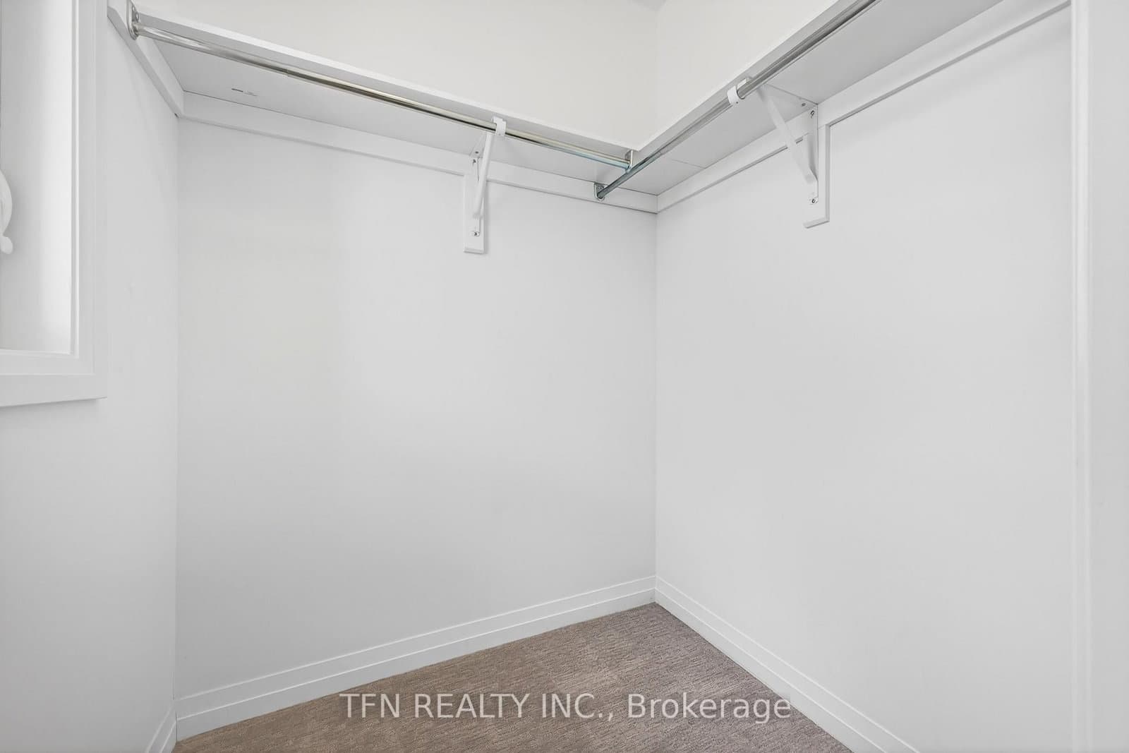 245 Bur Oak Drive thumbnail 30