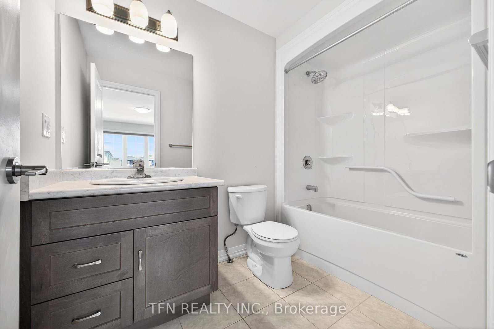 245 Bur Oak Drive thumbnail 31
