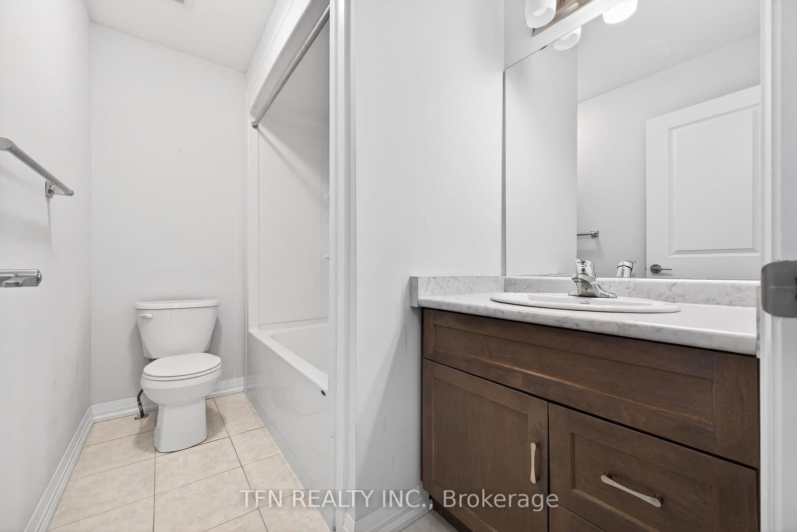 245 Bur Oak Drive thumbnail 33