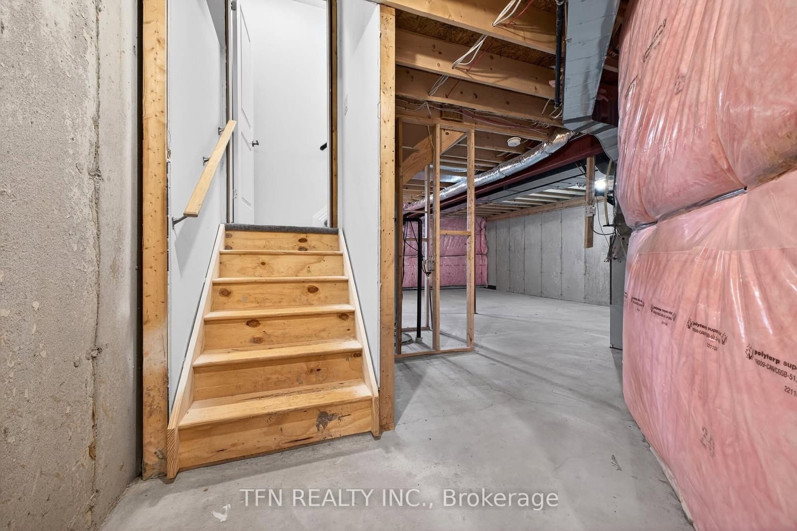 245 Bur Oak Drive thumbnail 41