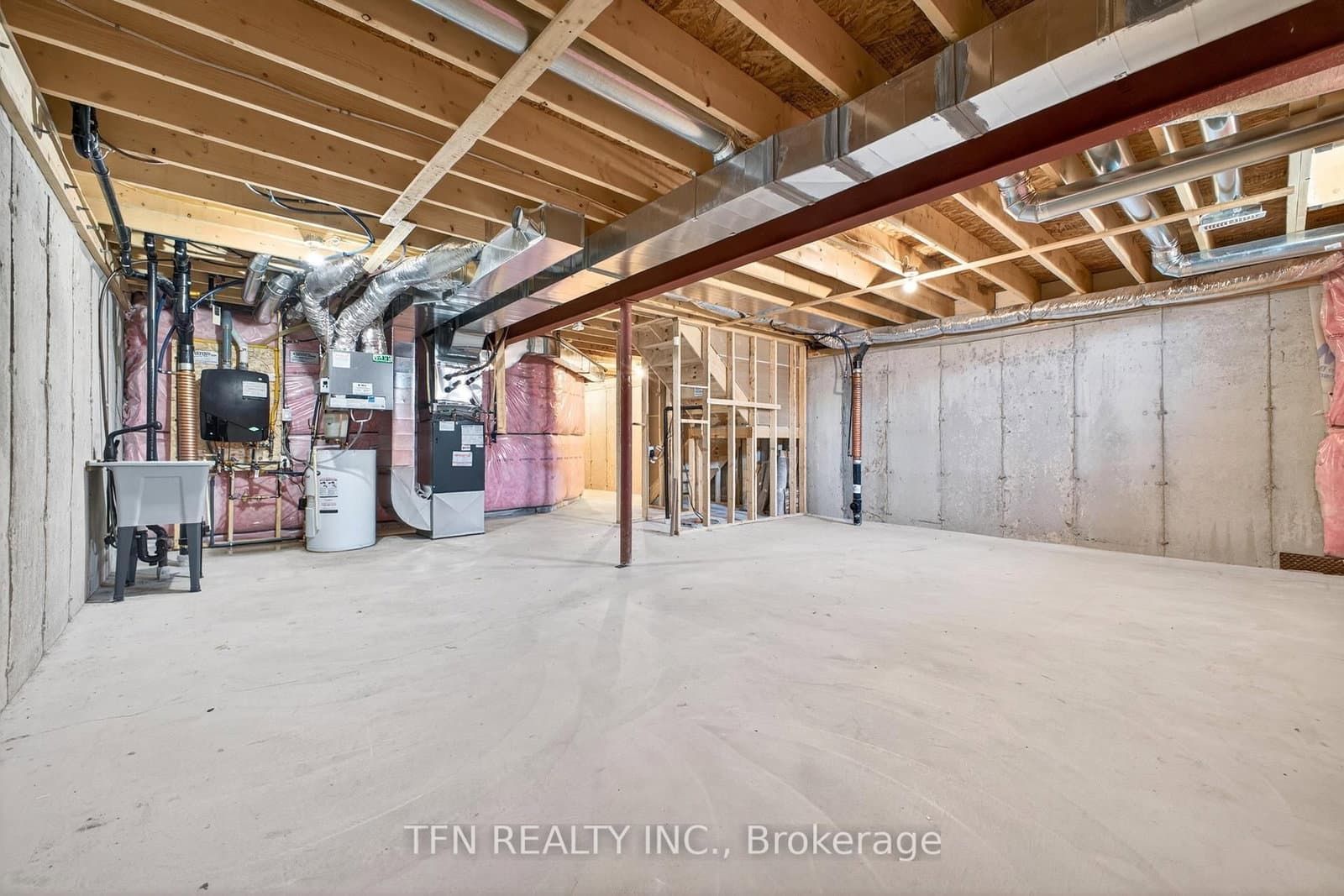 245 Bur Oak Drive thumbnail 42