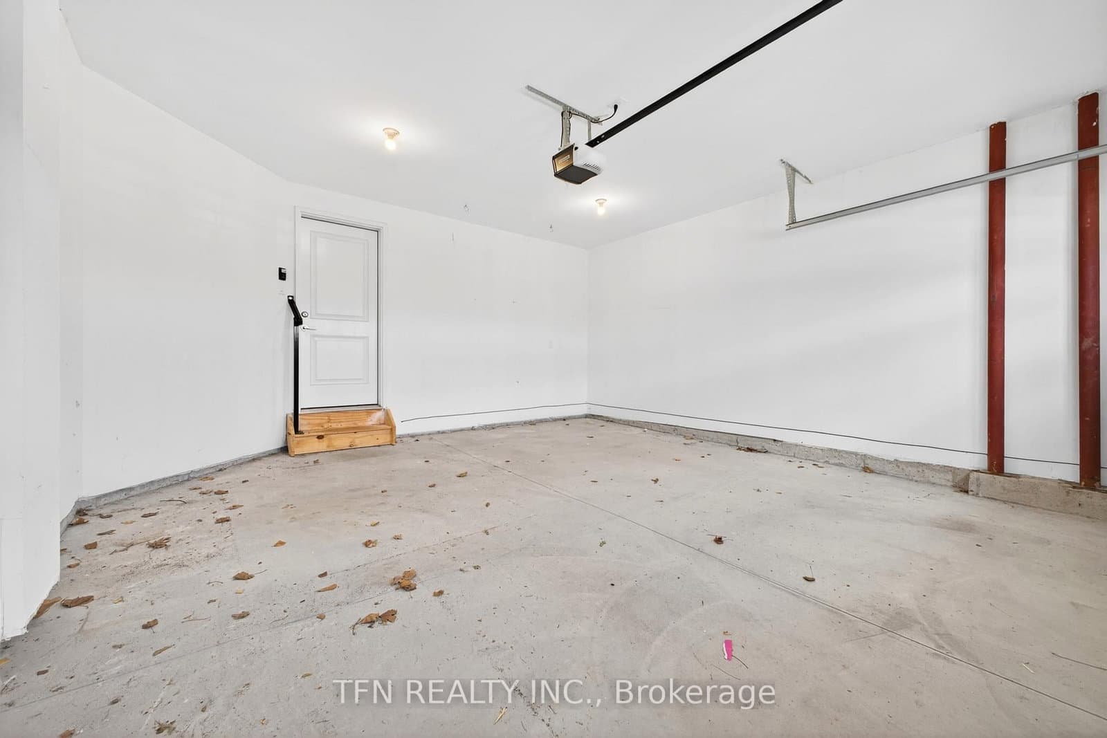245 Bur Oak Drive thumbnail 9