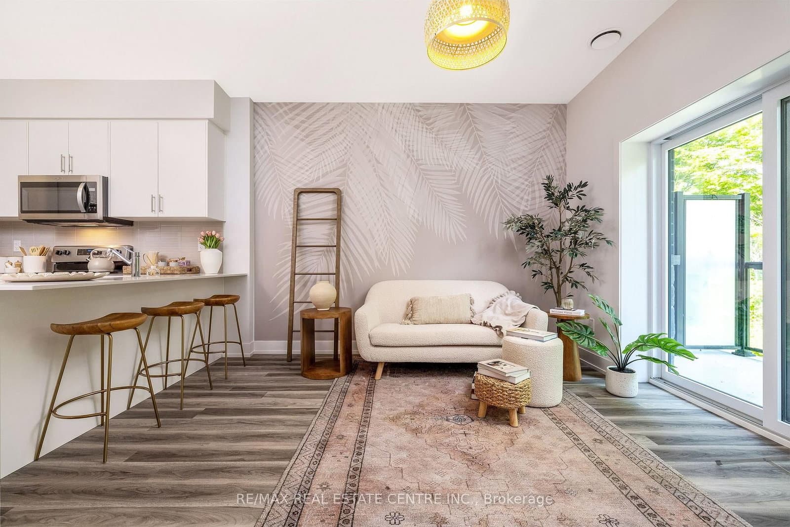 1100 Lackner Place, Unit 114 thumbnail 3