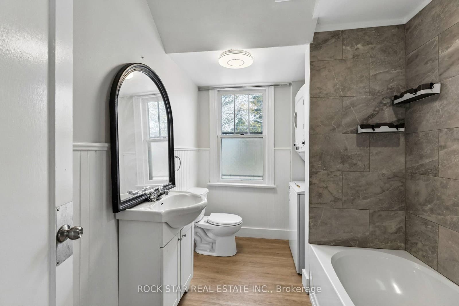 428 THOROLD Road thumbnail 17