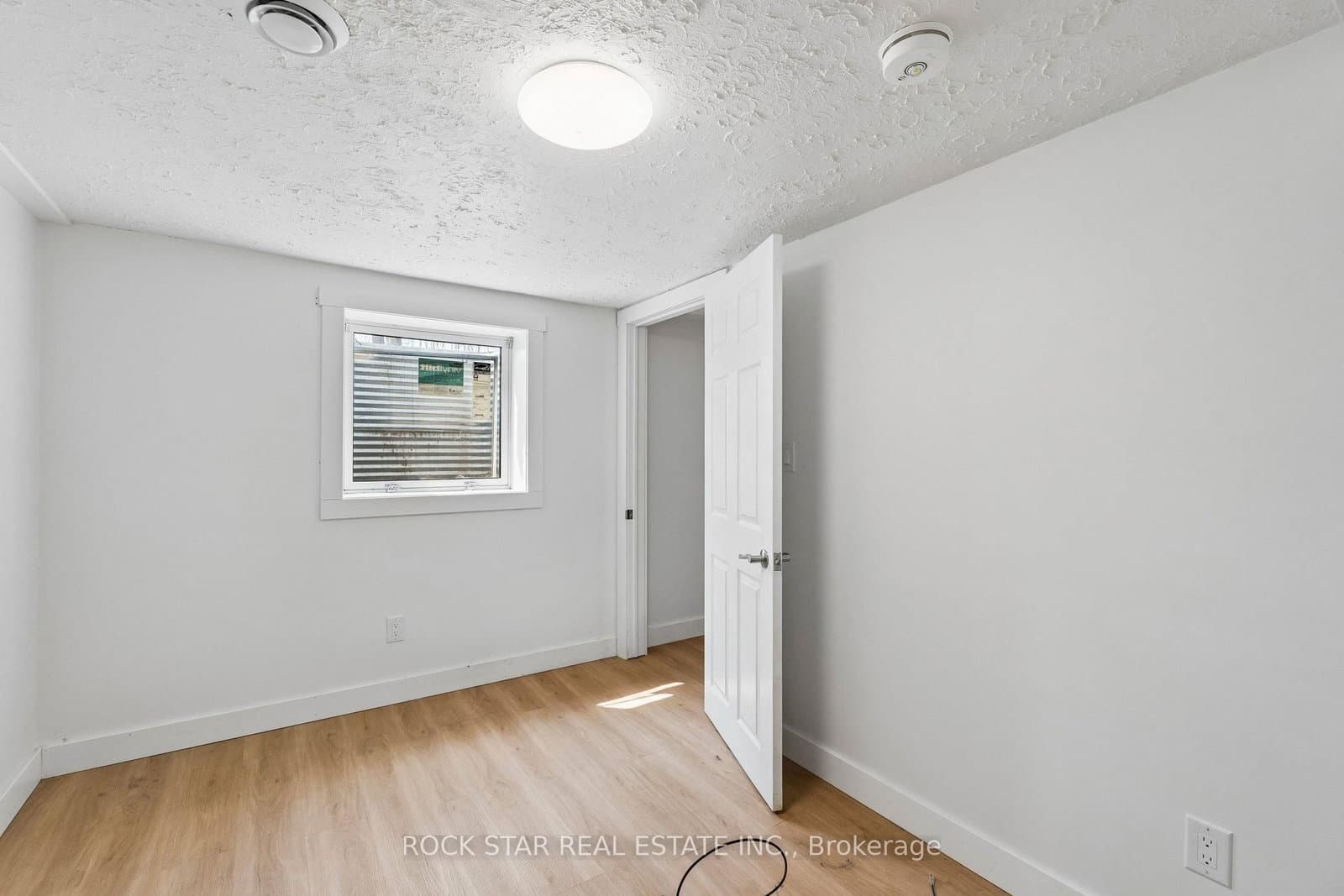 428 THOROLD Road thumbnail 37