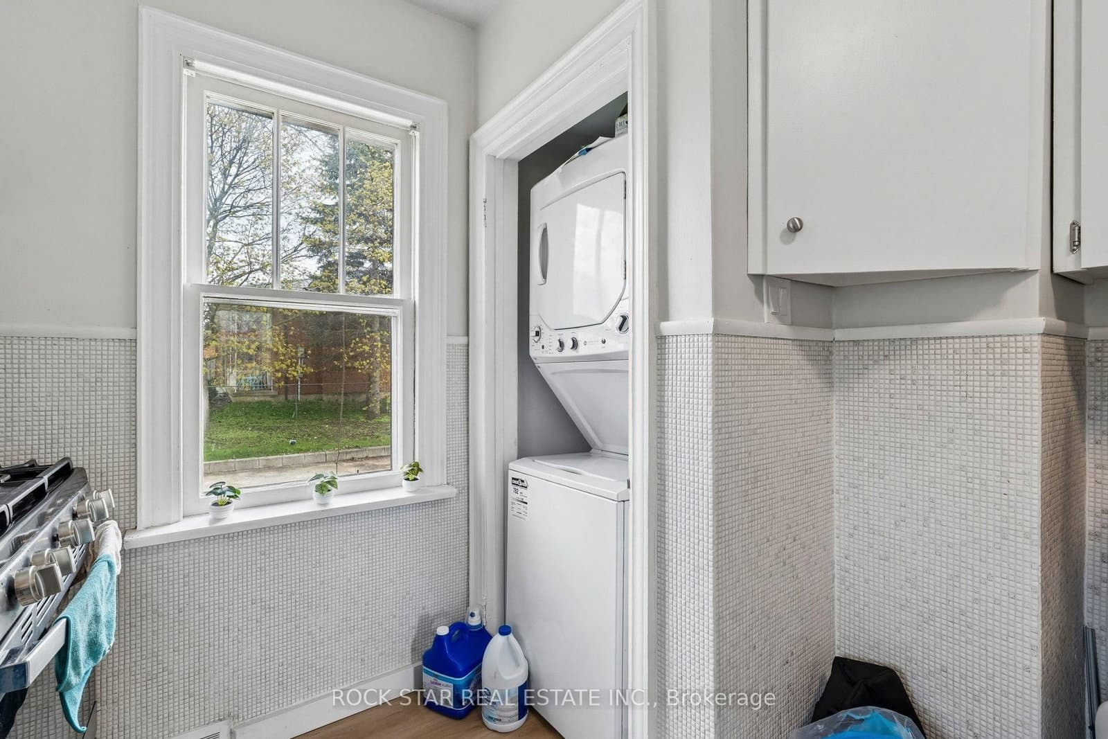 428 THOROLD Road thumbnail 9