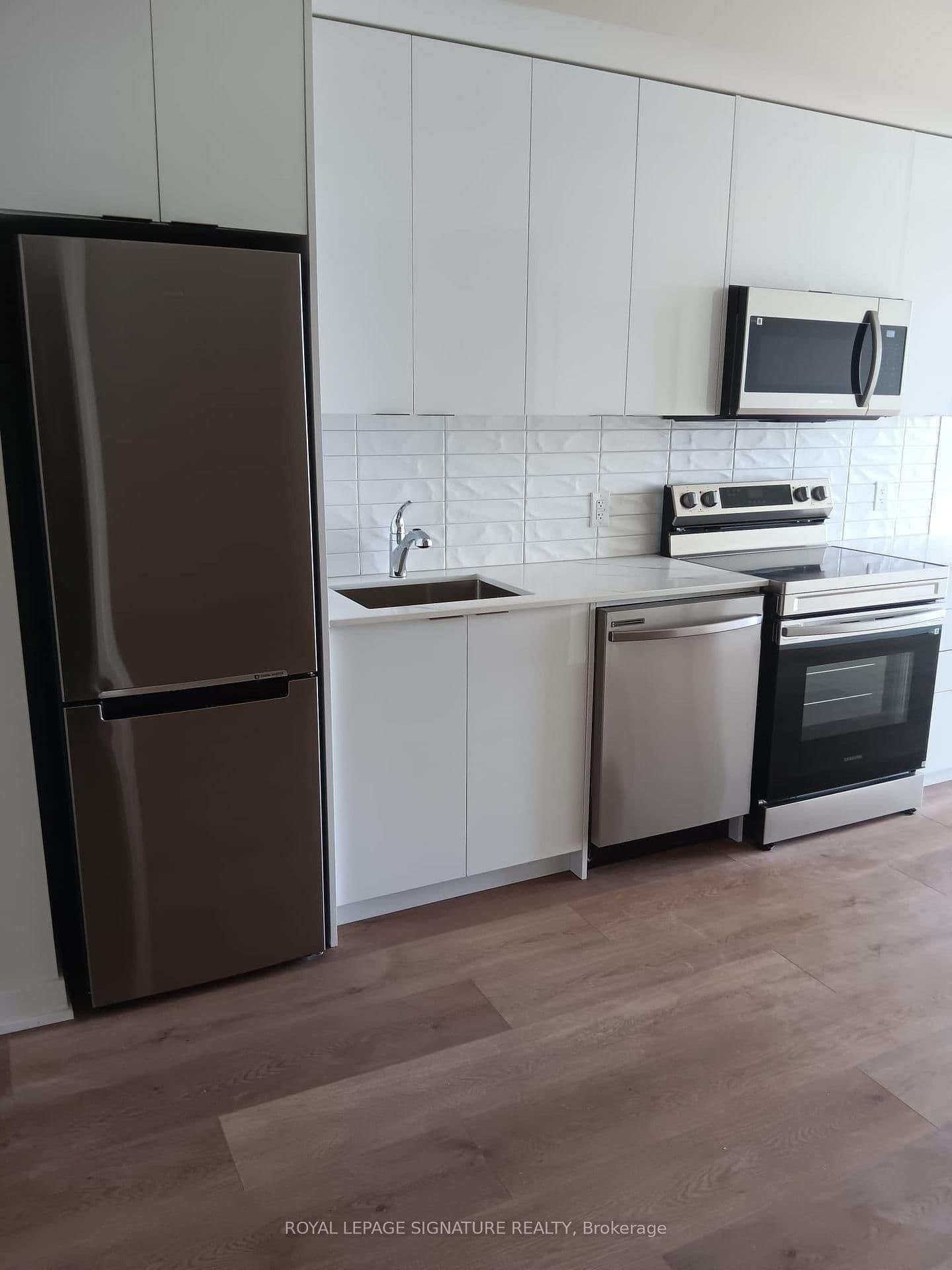33 Erie Avenue, Unit 1113 thumbnail 18