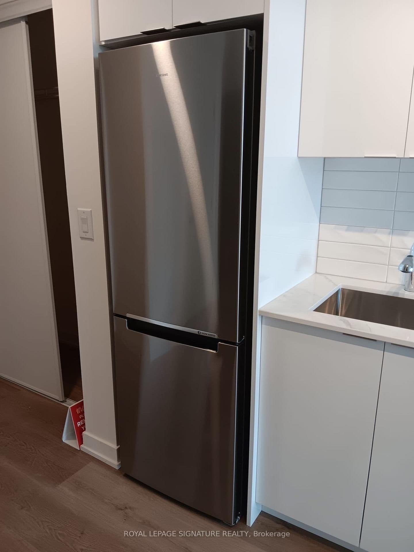 33 Erie Avenue, Unit 1113 thumbnail 19