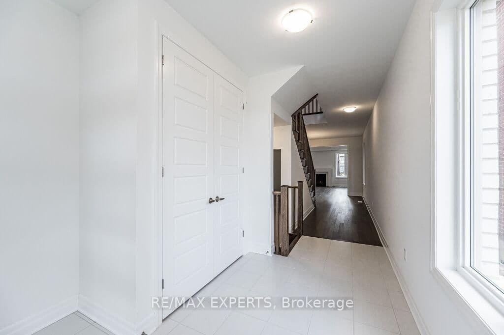 177 Rosenberg Way thumbnail 4