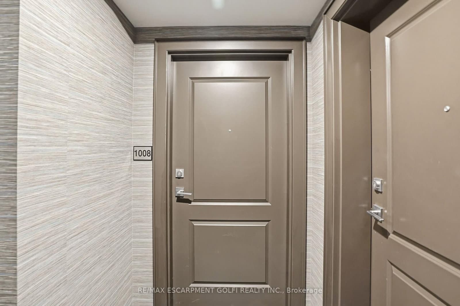 460 Dundas Street E, Unit 1008 thumbnail 3