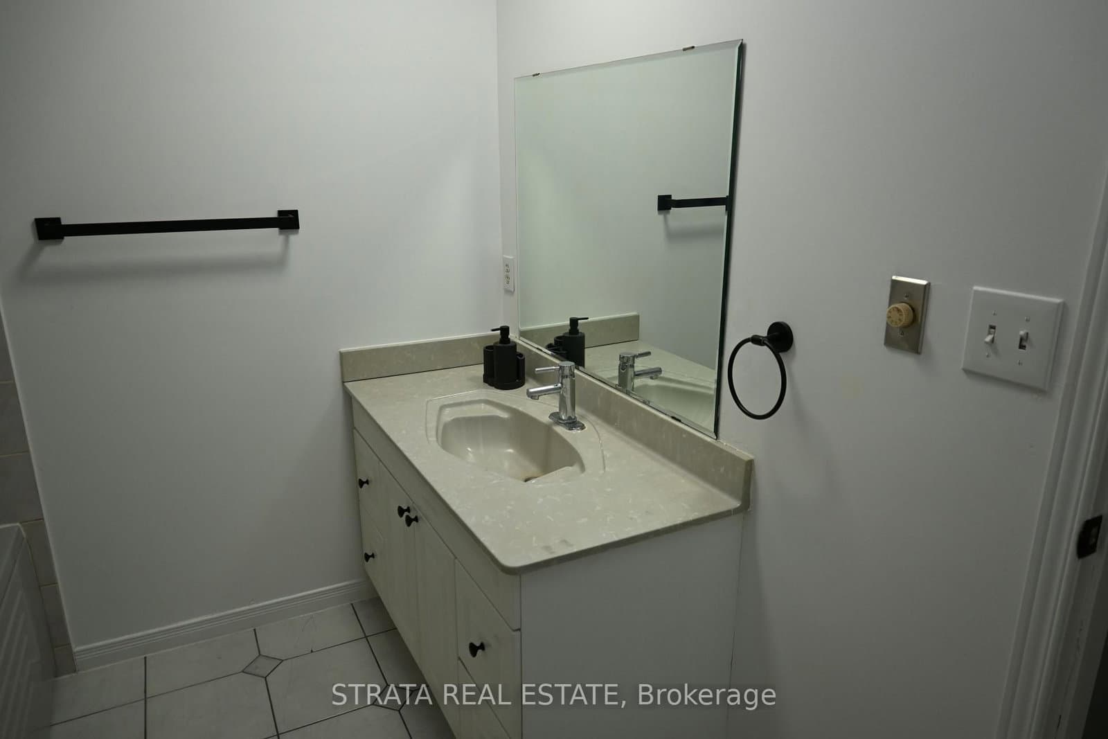 199 King Street E, Unit 1 thumbnail 11