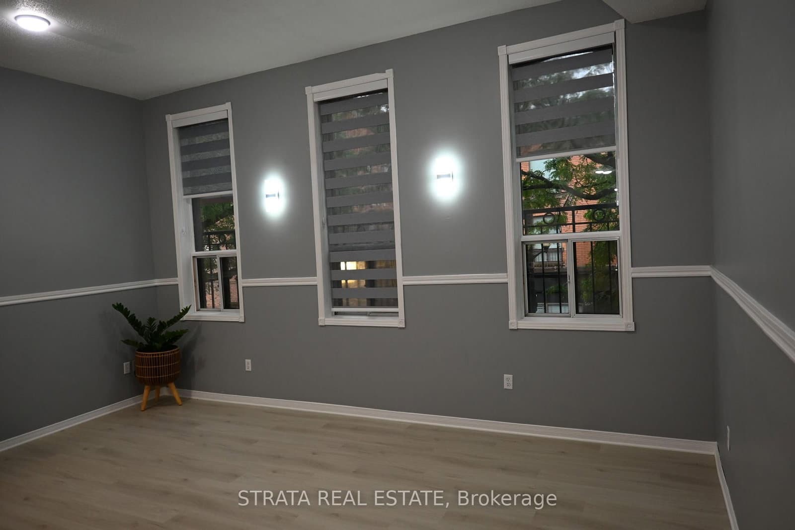 199 King Street E, Unit 1 thumbnail 2