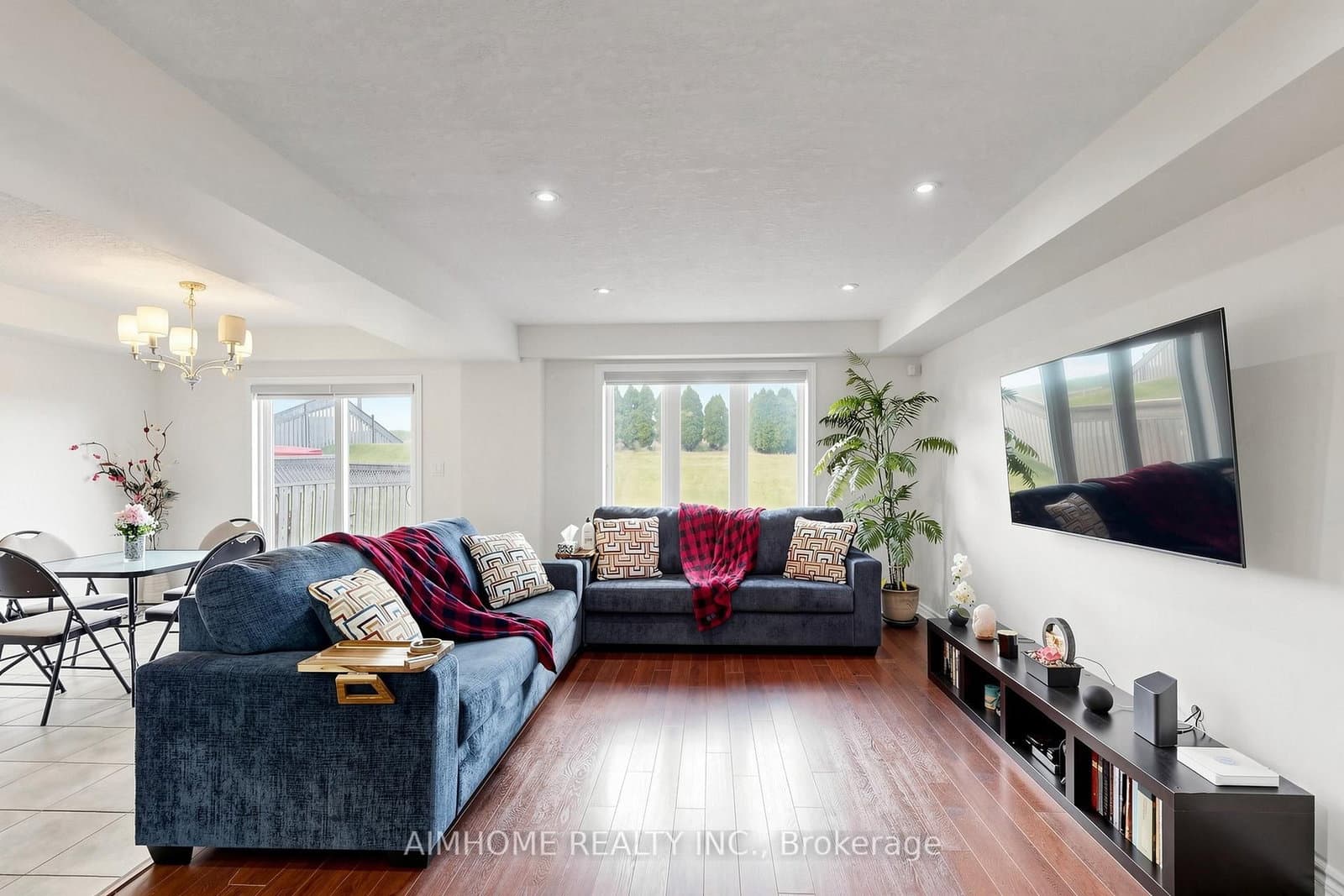 205 Huck Crescent thumbnail 3