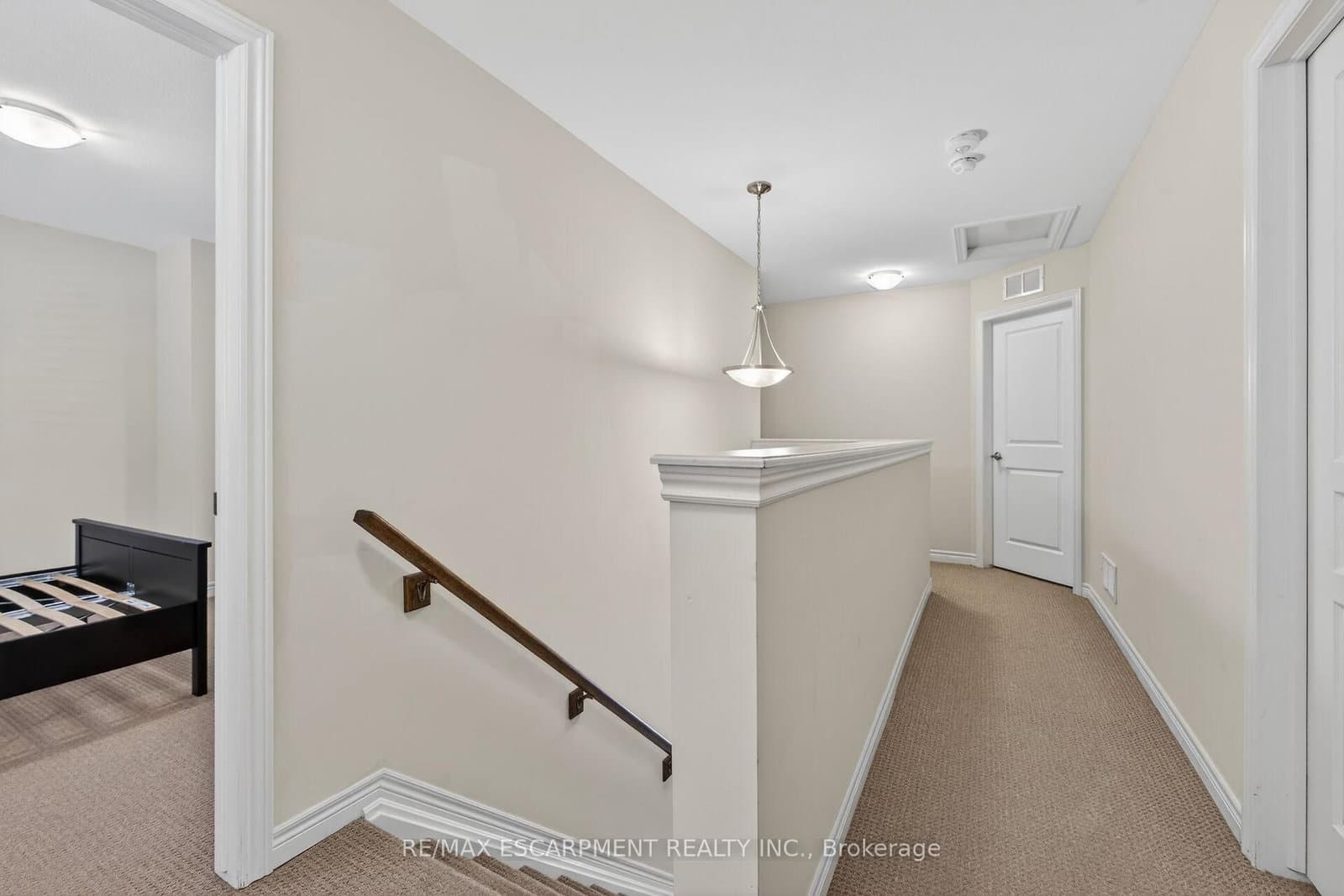 9 Winterberry Boulevard thumbnail 24