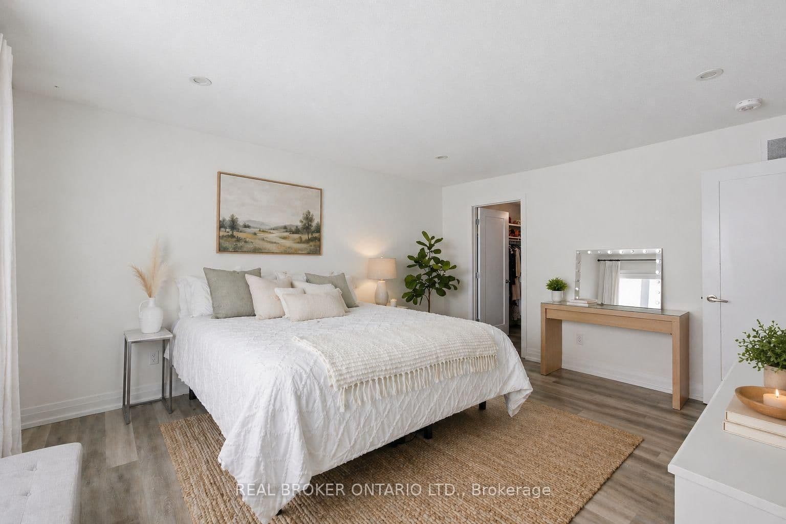 358 Lamarche Avenue thumbnail 24