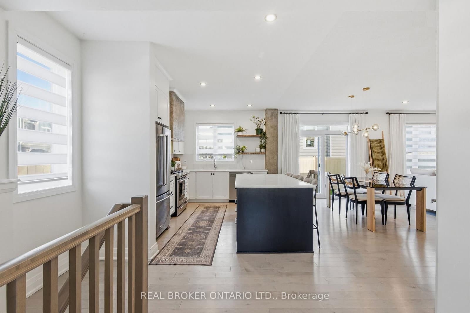 358 Lamarche Avenue thumbnail 4