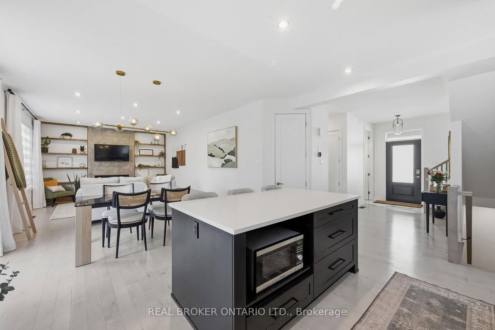 358 Lamarche Avenue thumbnail 9