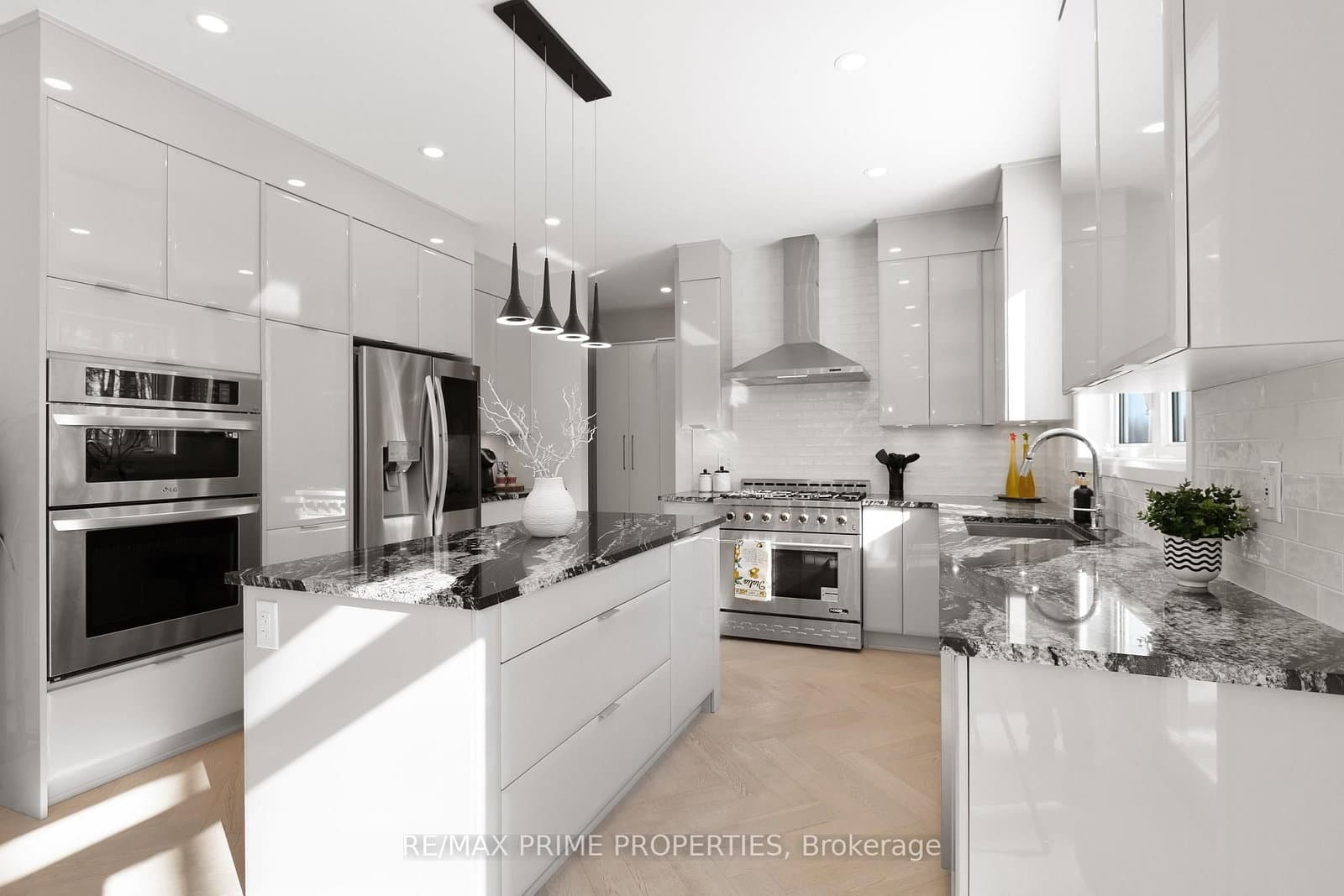 820 MERCIER Crescent thumbnail 16