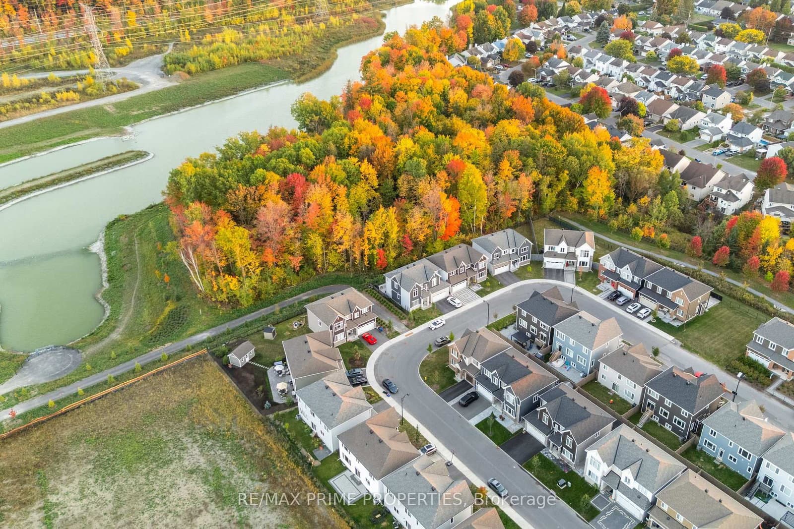 820 MERCIER Crescent thumbnail 50