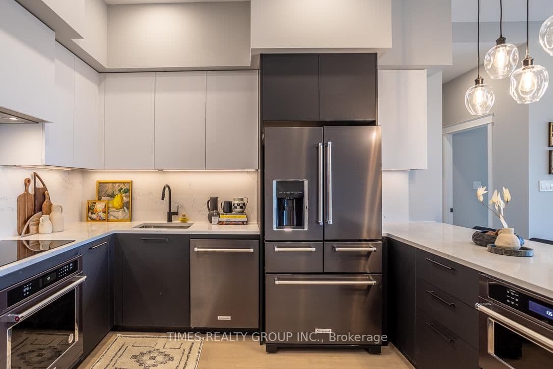 195 Hunter Street E, Unit 903 thumbnail 2