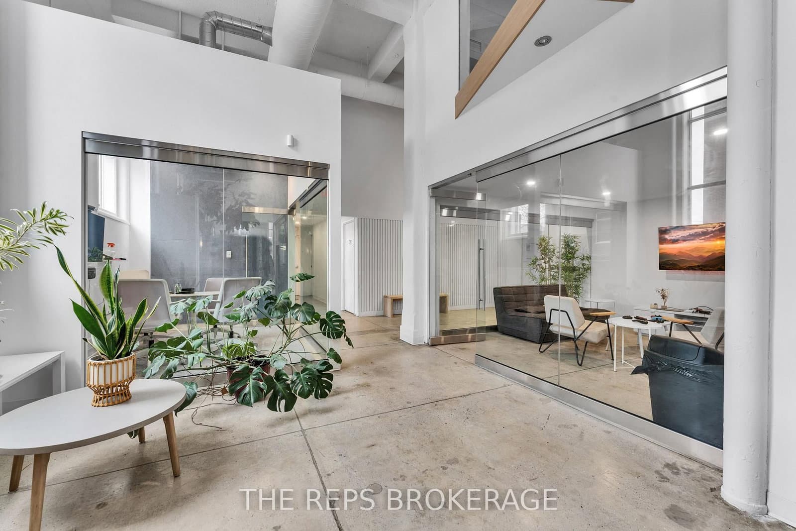 43-45 Eccles Street W thumbnail 11