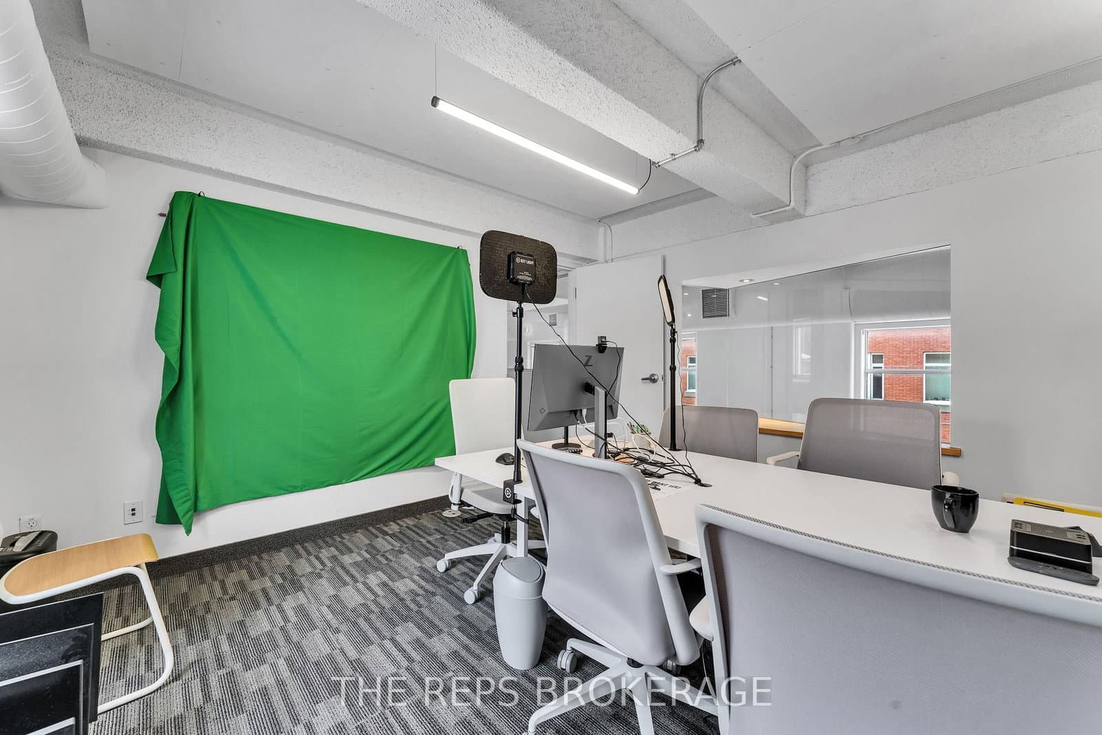 43-45 Eccles Street W thumbnail 22