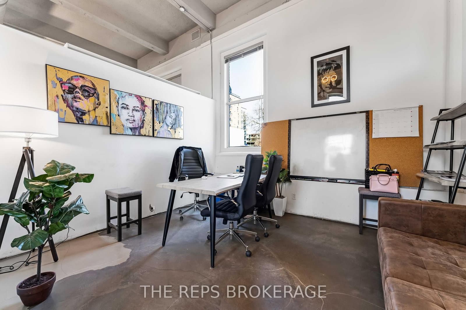 43-45 Eccles Street W thumbnail 42