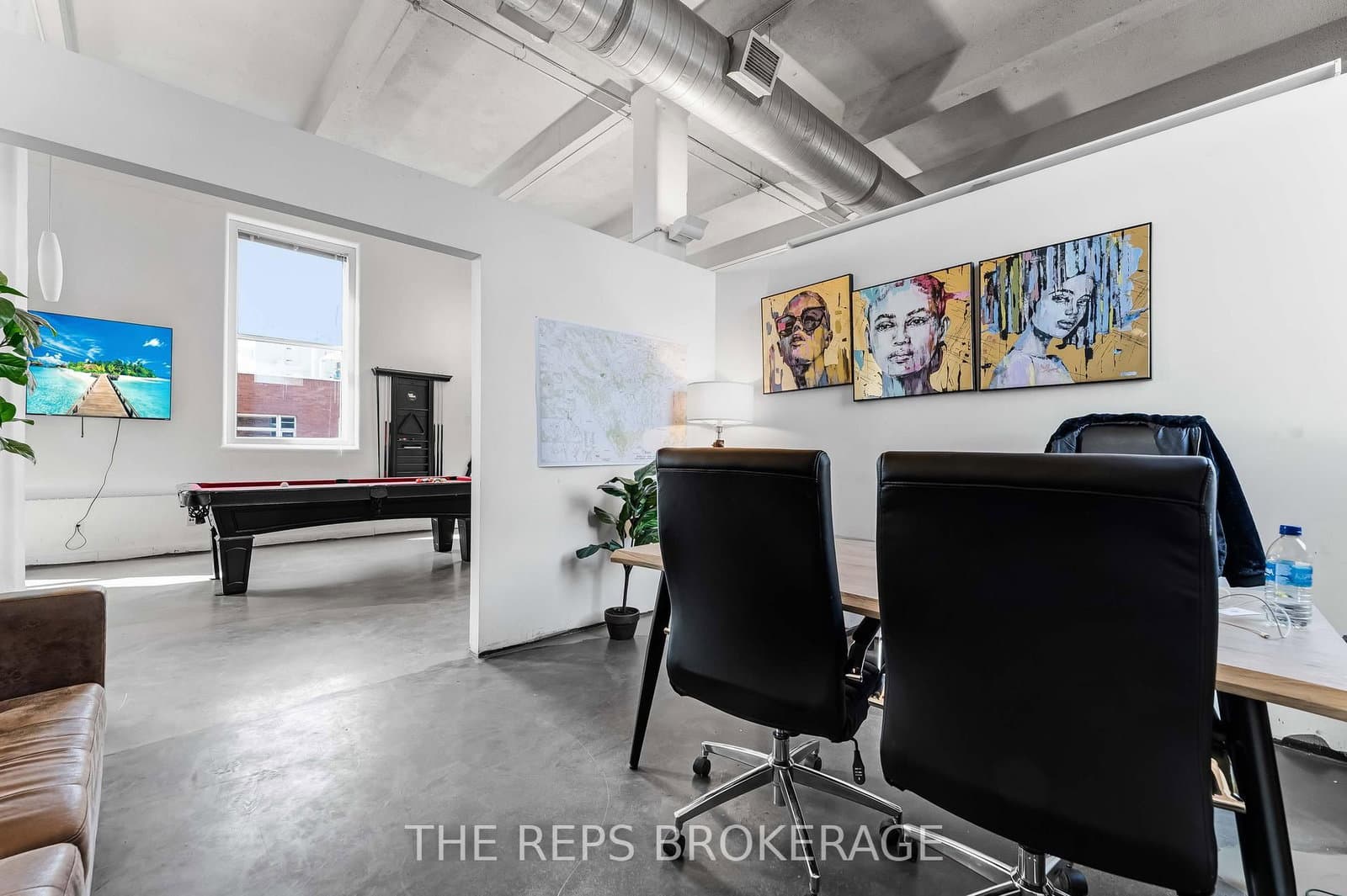 43-45 Eccles Street W thumbnail 43