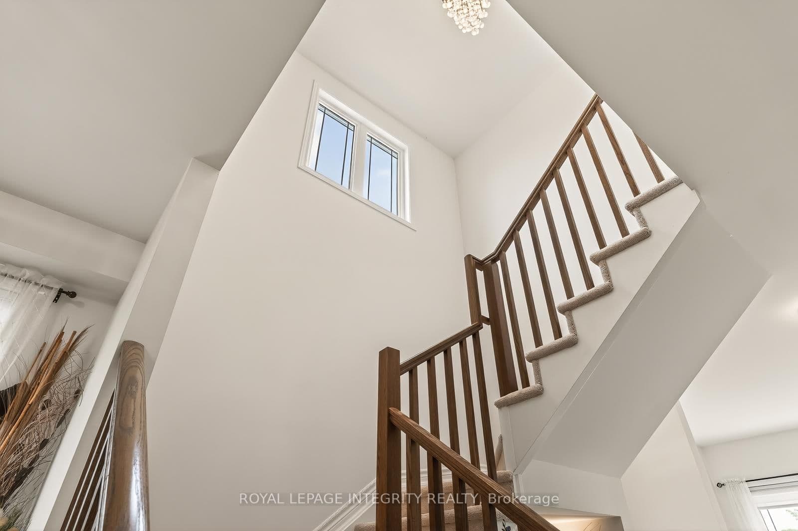 655 PERSIMMON Way thumbnail 23