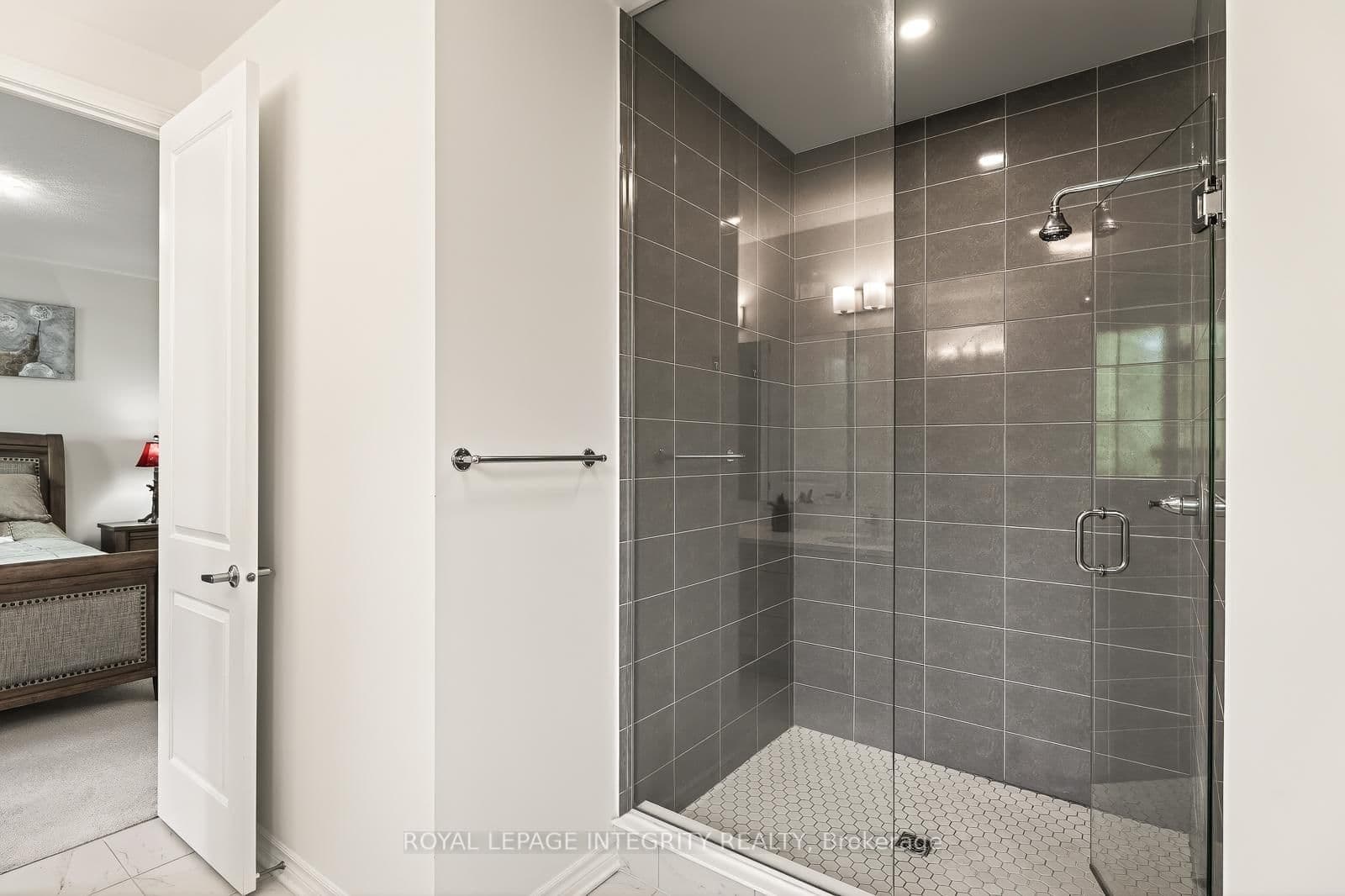 655 PERSIMMON Way thumbnail 29