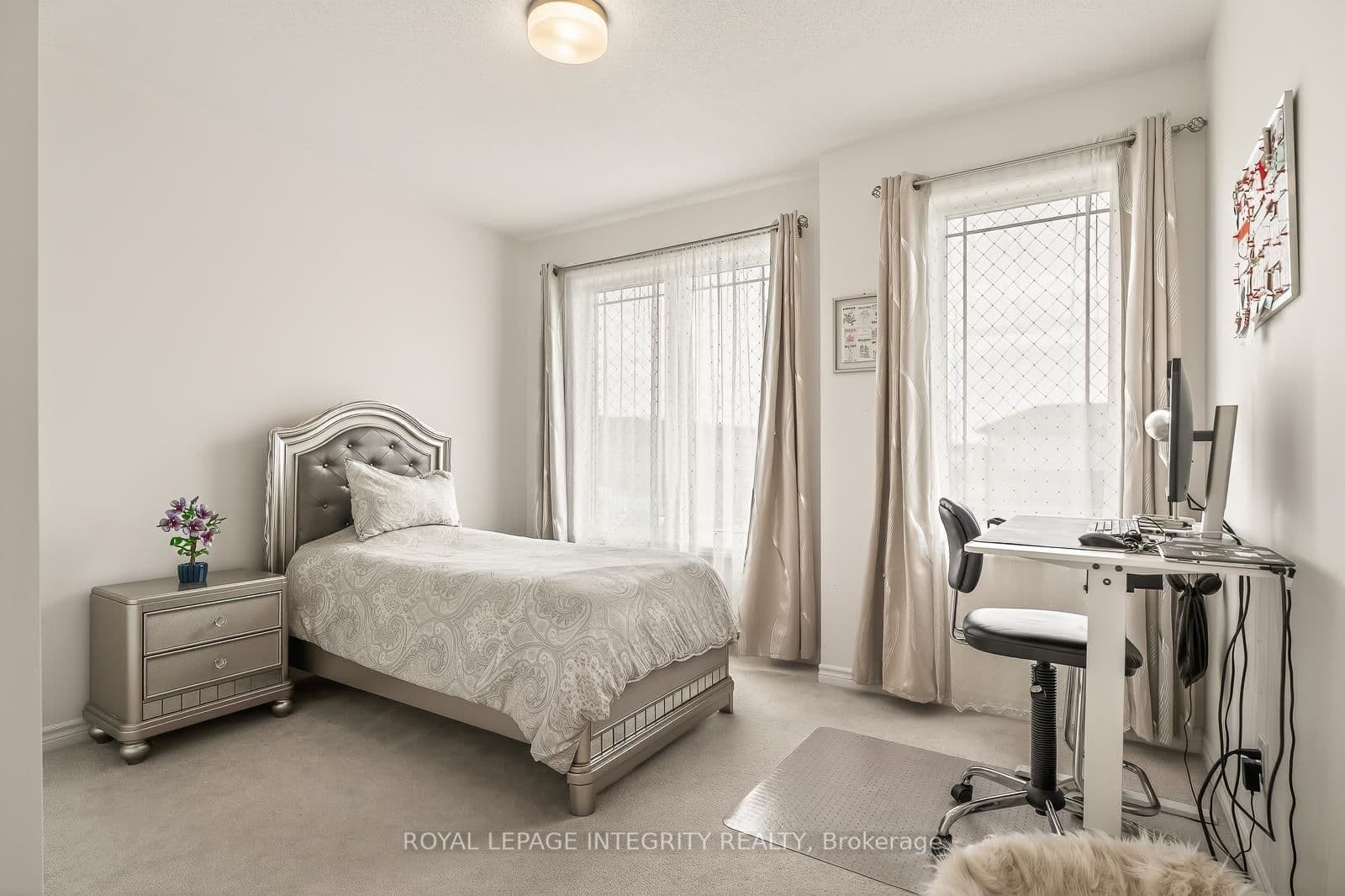 655 PERSIMMON Way thumbnail 31