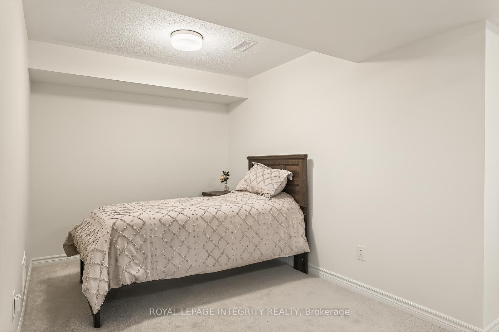 655 PERSIMMON Way thumbnail 38