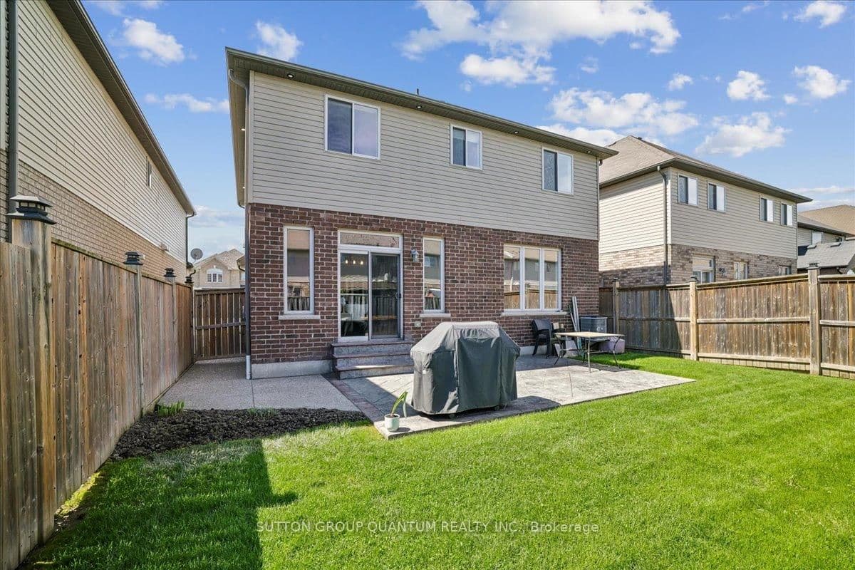 92 Garinger Crescent thumbnail 40