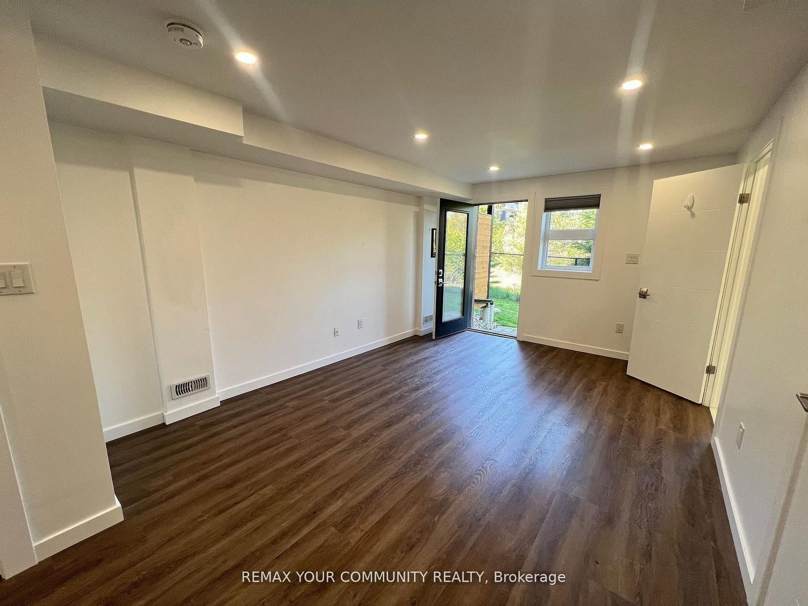 60 Arkell Road, Unit 63 thumbnail 35