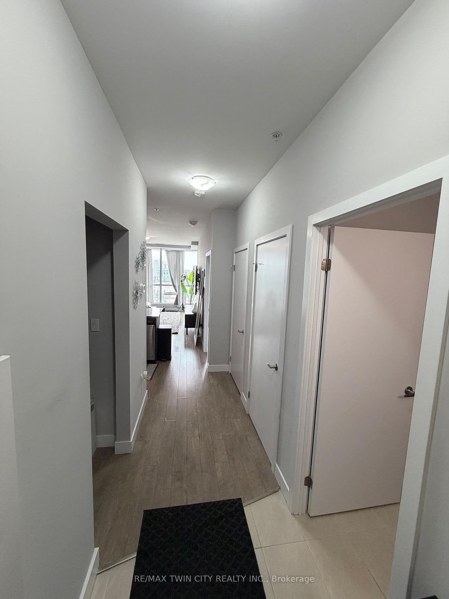 100 Garment Street, Unit 910 thumbnail 34