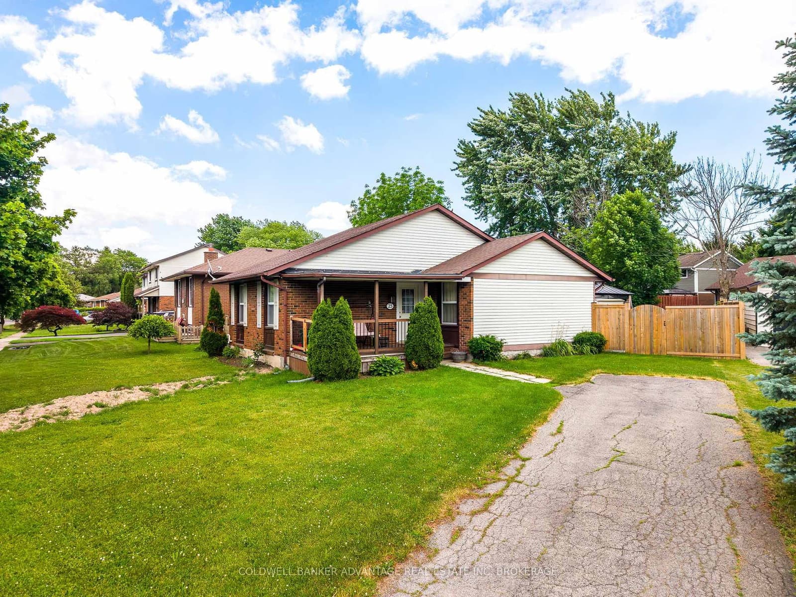 25 Newleaf Crescent - Image 1