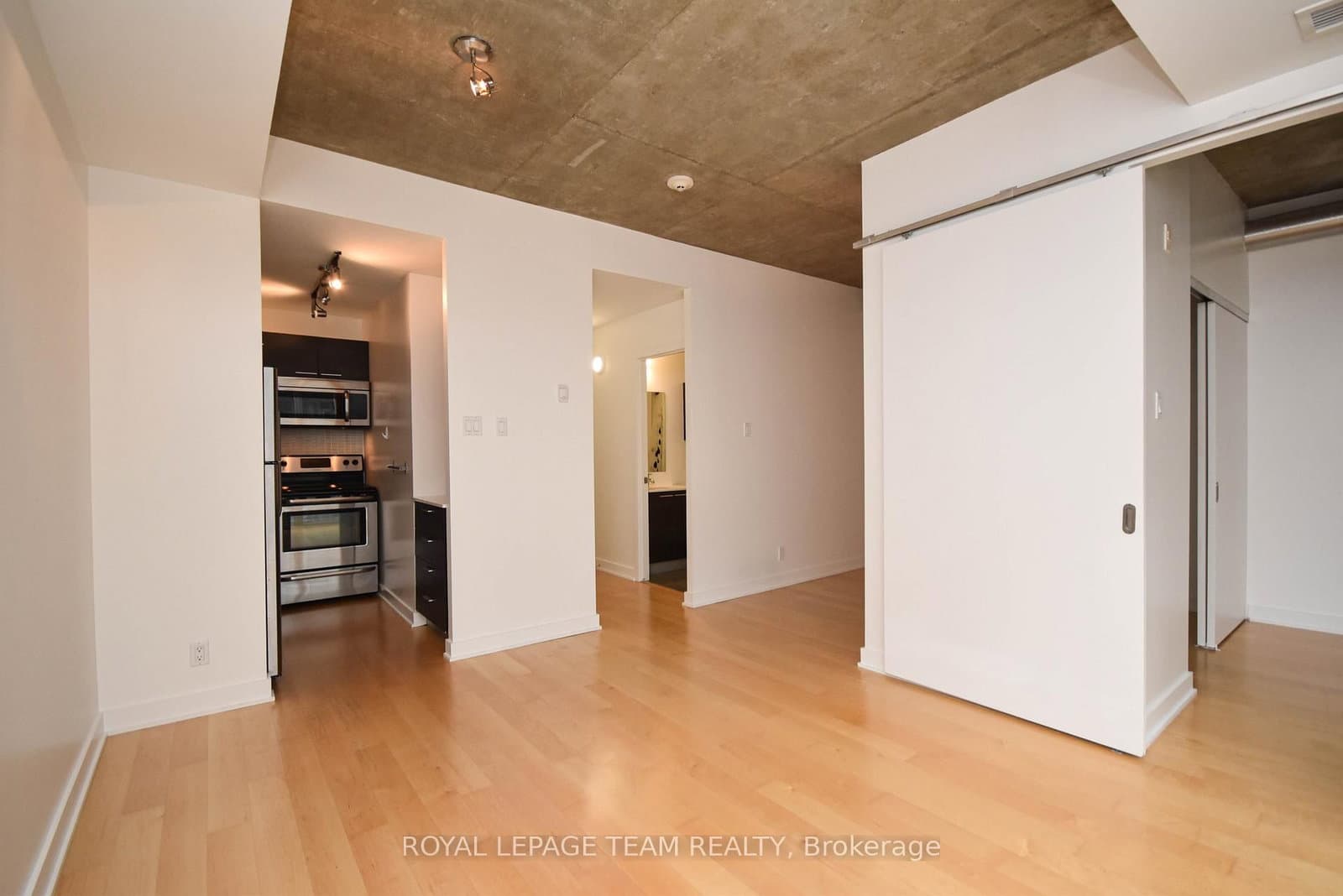 349 Mcleod Street, Unit 726 thumbnail 9
