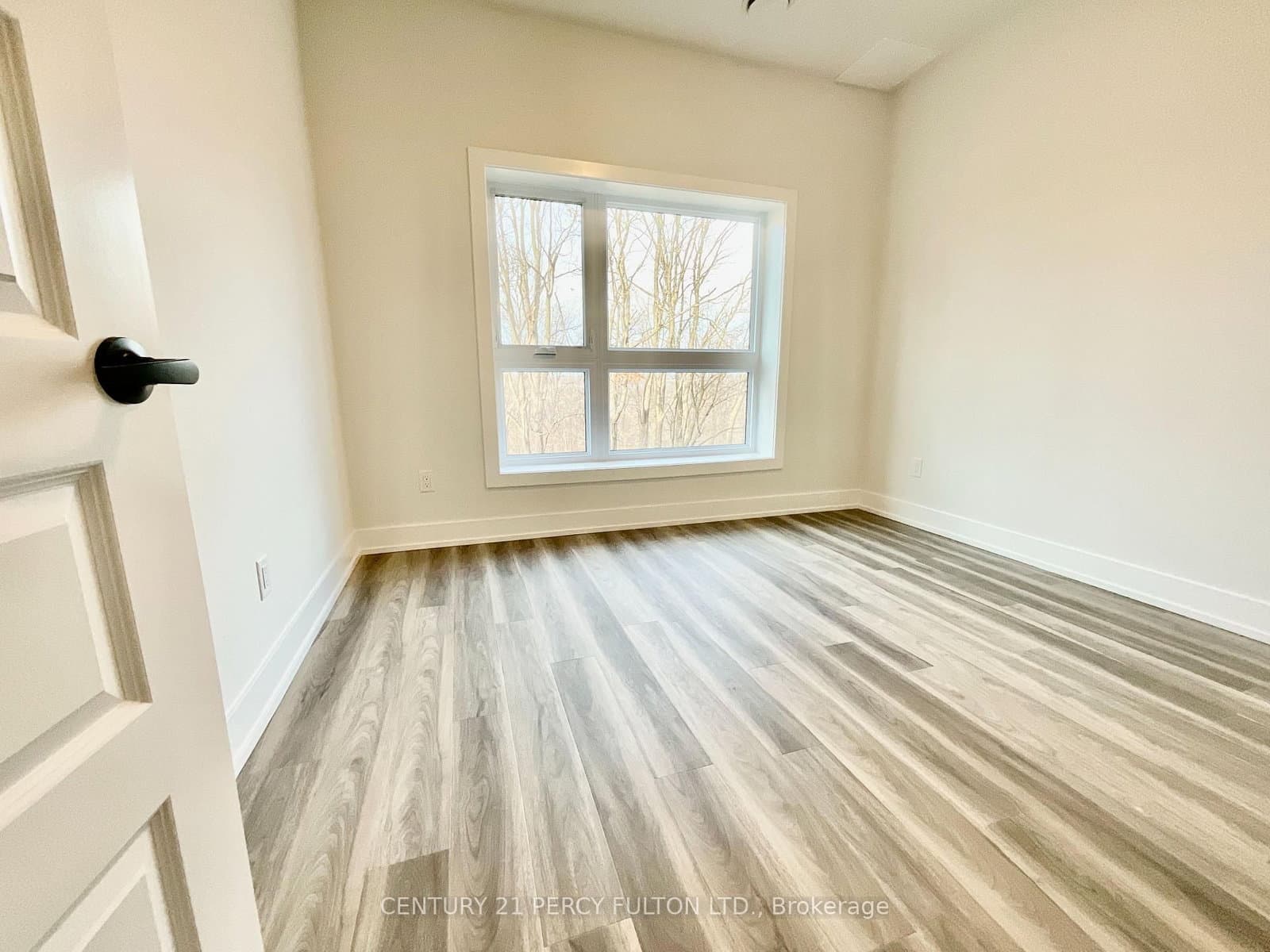 1100 Lackner Place, Unit 303 thumbnail 10